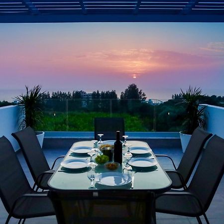 Sophia'S Seaview Luxury Villas パ フォス 部屋 写真