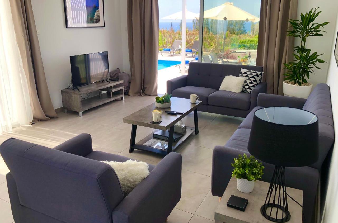 Sophia'S Seaview Luxury Villas パ フォス エクステリア 写真