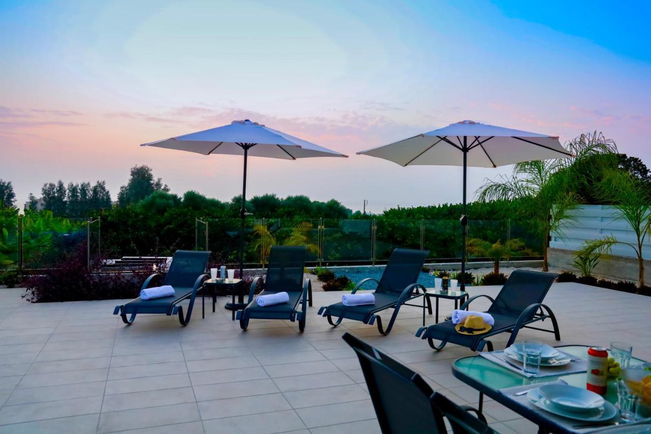 Sophia'S Seaview Luxury Villas パ フォス エクステリア 写真