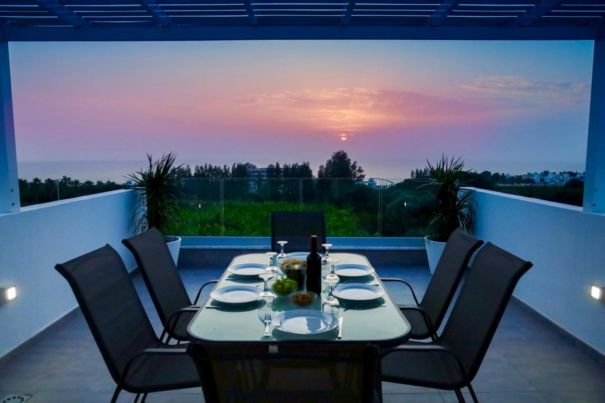 Sophia'S Seaview Luxury Villas パ フォス 部屋 写真