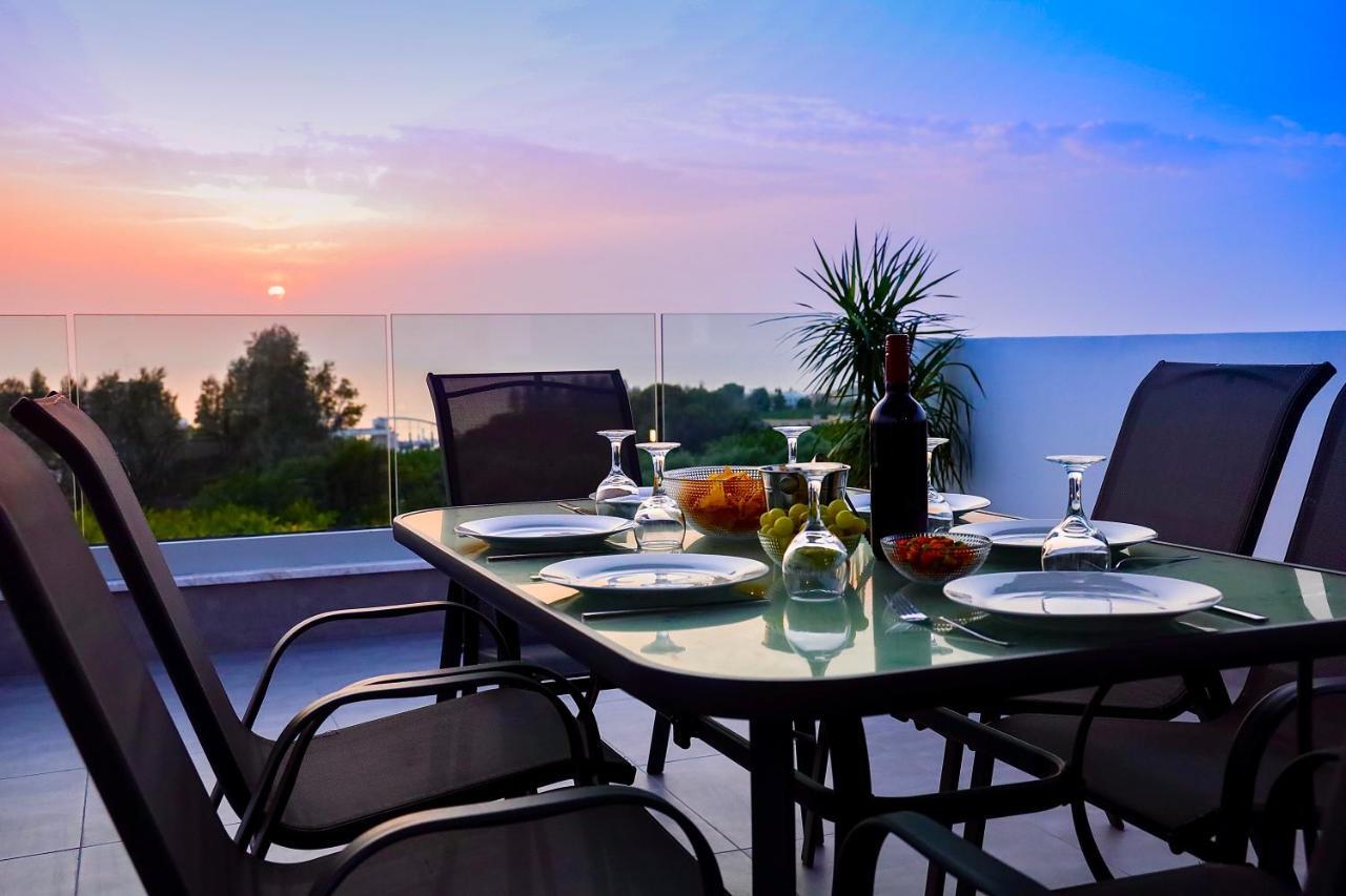 Sophia'S Seaview Luxury Villas パ フォス エクステリア 写真